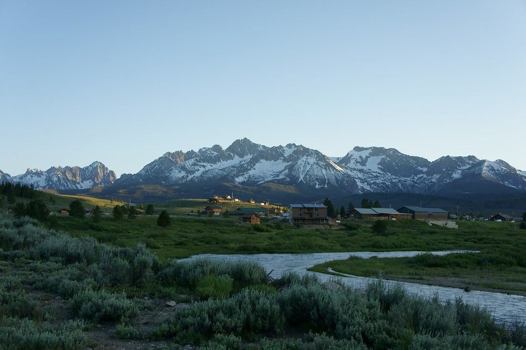 Sawtooth Mountains