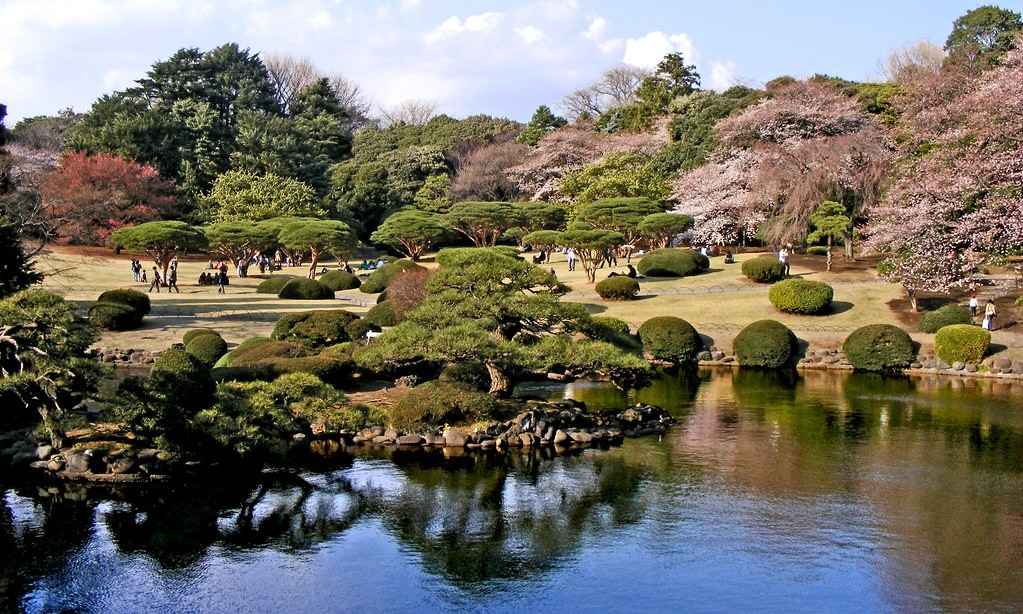 Shinjuku Gyoen National Garden