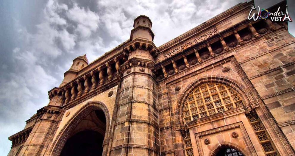 Gateway of India, Mumbai - Historical Places in India